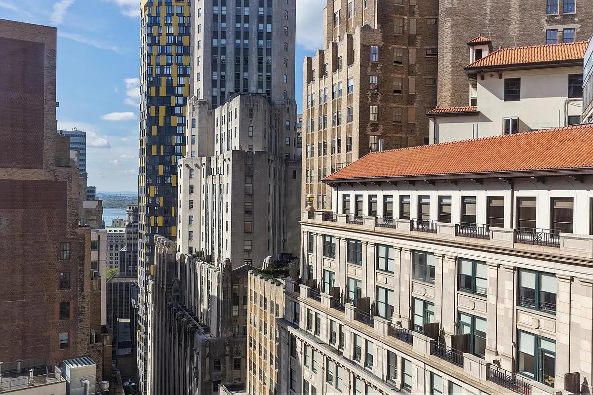 75 Wall Street, Apt 27-K