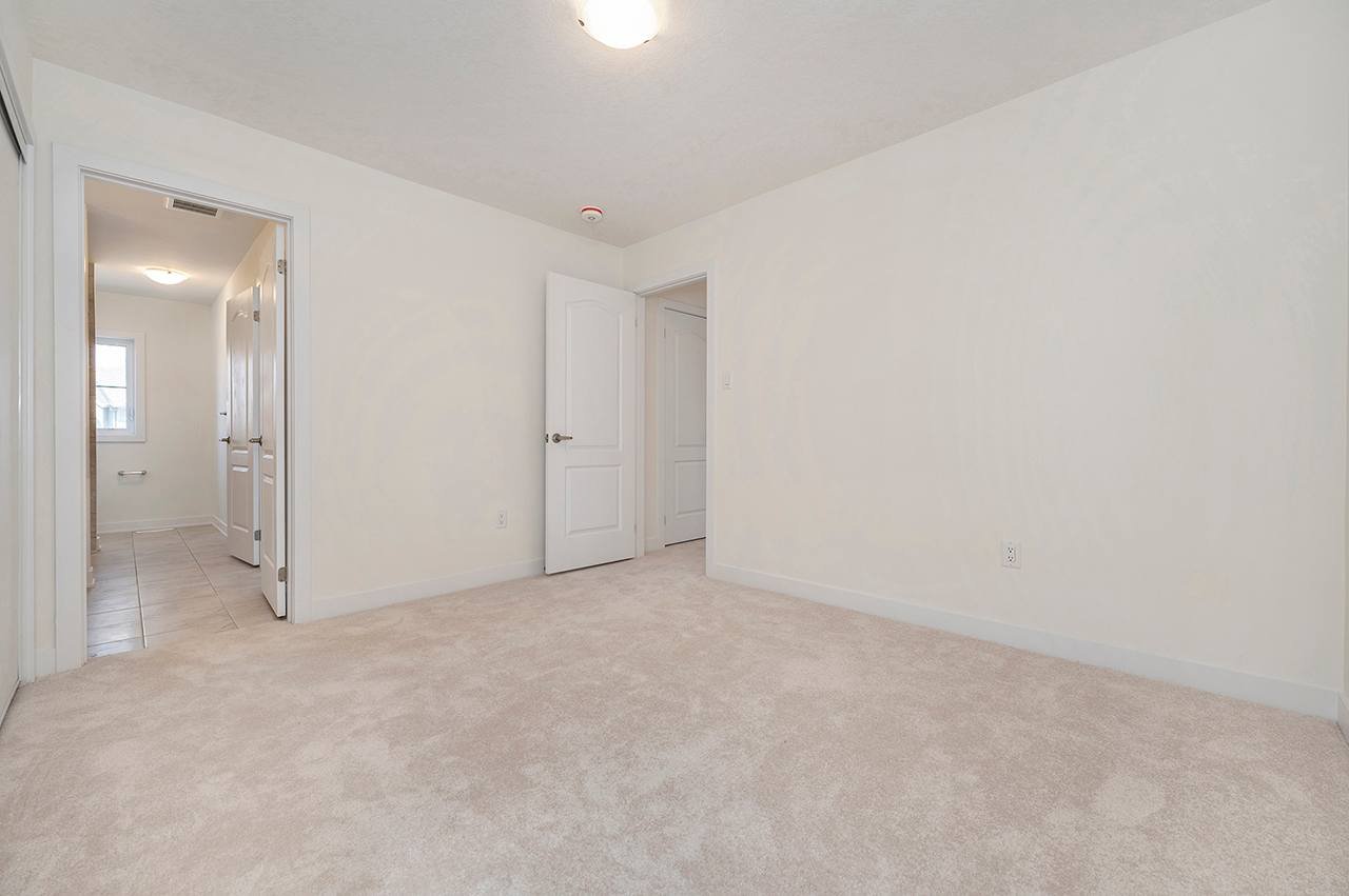 194 Aviron Cres