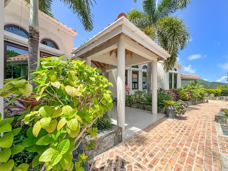 929 Little Bay Villa 