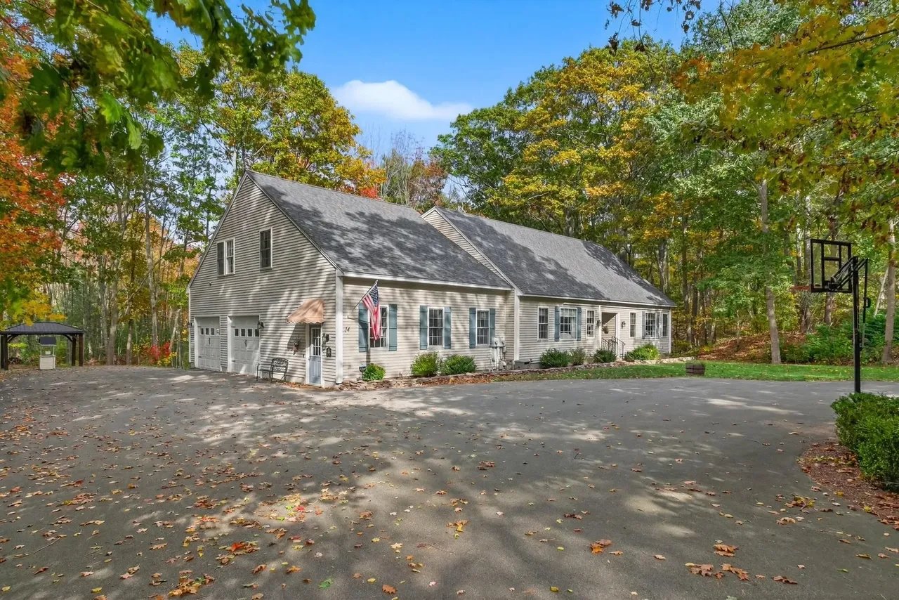 New Listing: 14 Rachel Drive, Kennebunk, ME 04043 – $1,349,000