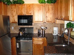 5024 Tenth Avenue Unit: 4A