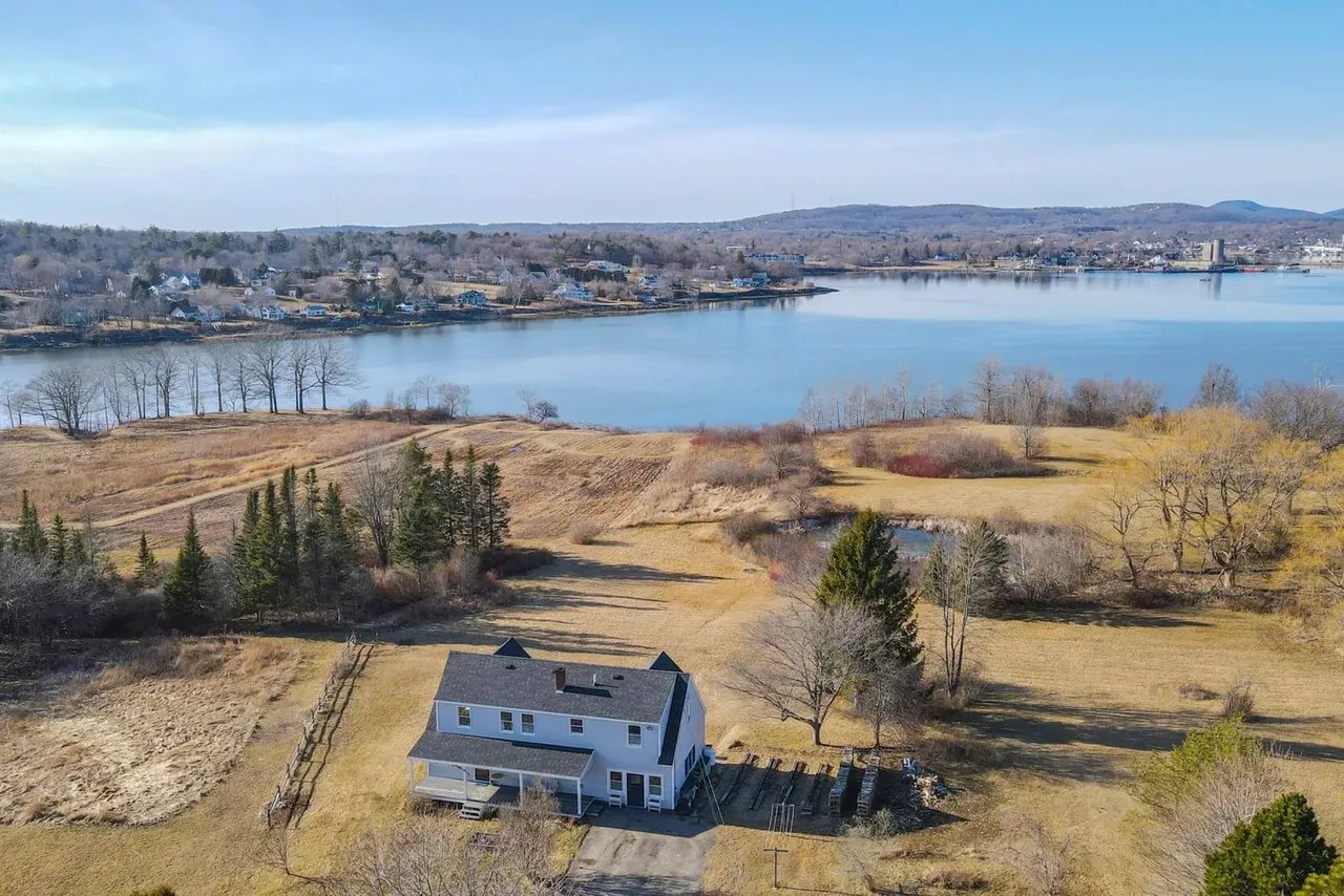 Newly Priced:108 N Shore Drive, Owls Head, ME 04854 – $695,000
