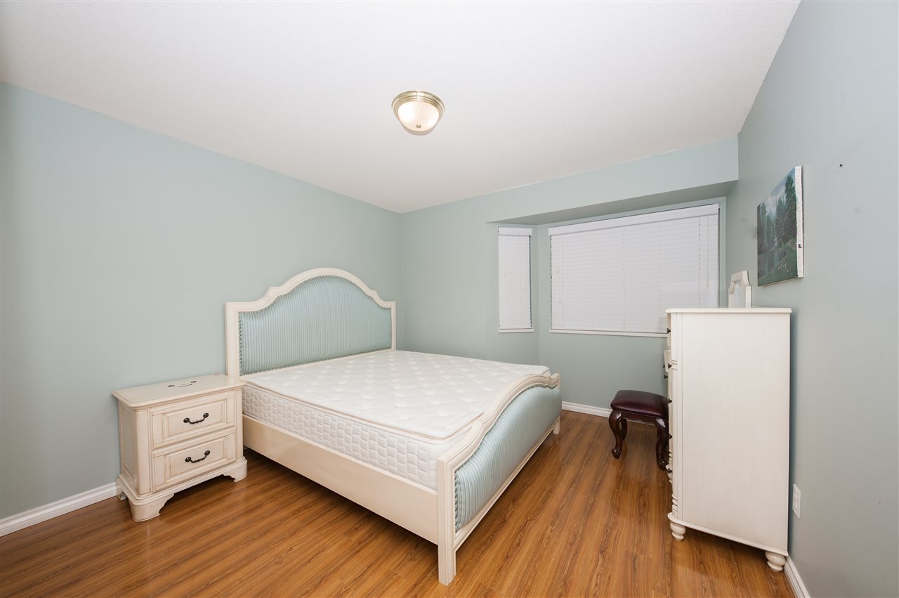 3329 Rosalie Ct