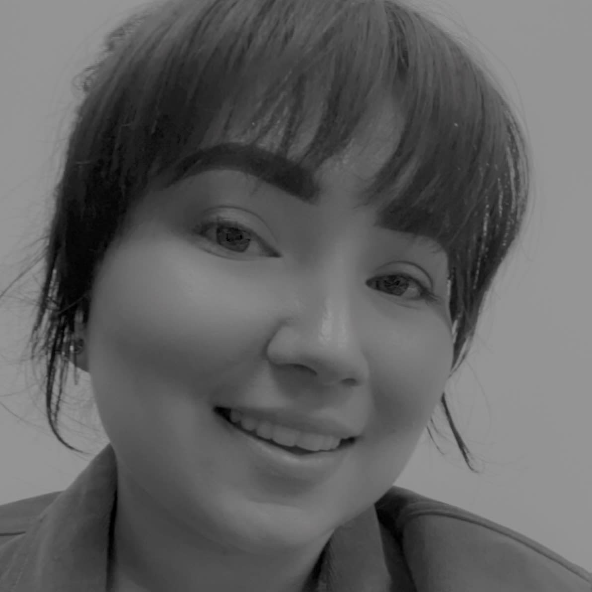 Lexi Alarcon Los Angeles Real Estate Agent Headshot