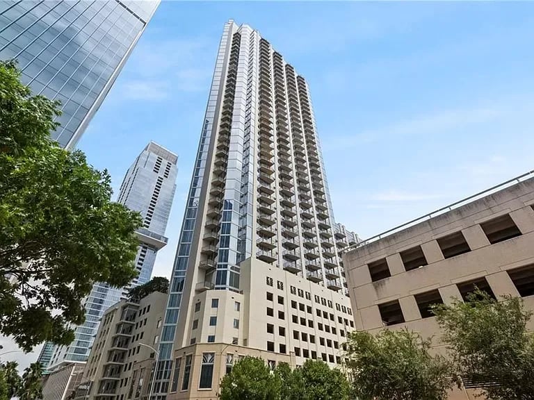 360 Nueces St APT 1113