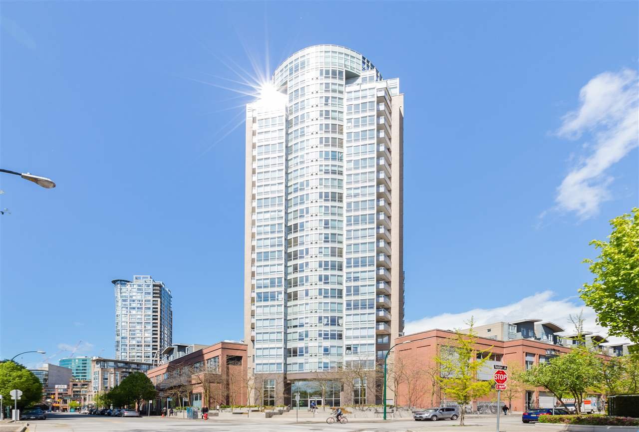 2001-63 Keefer Pl