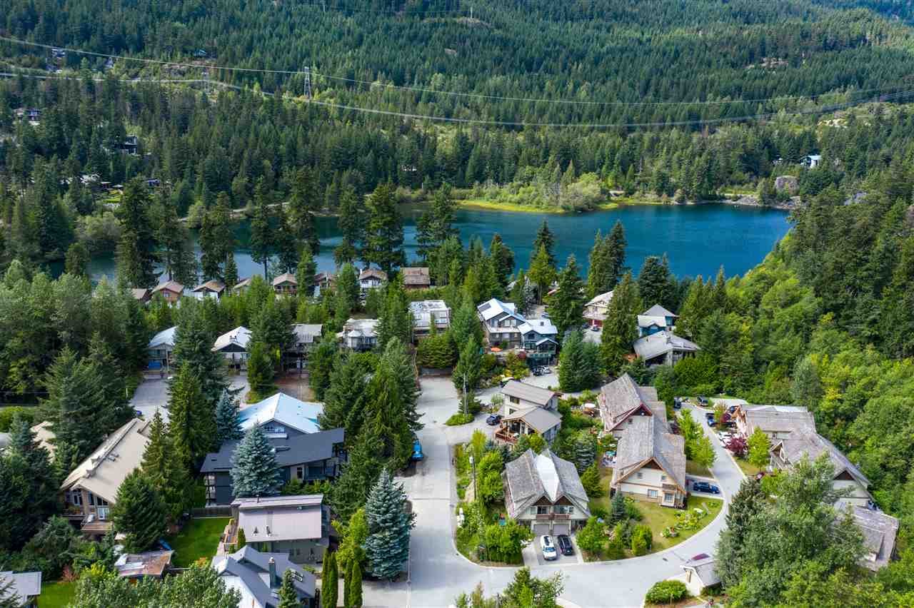 2040 Karen Cres