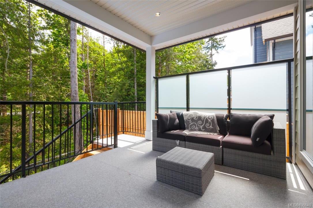 3516 Paperbark Cres