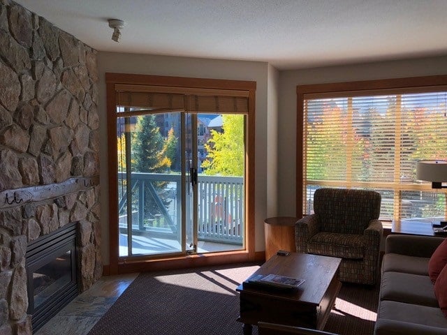 331C-2036 London Ln
