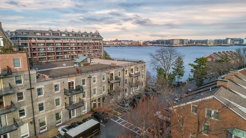 343 Commercial St, #104
