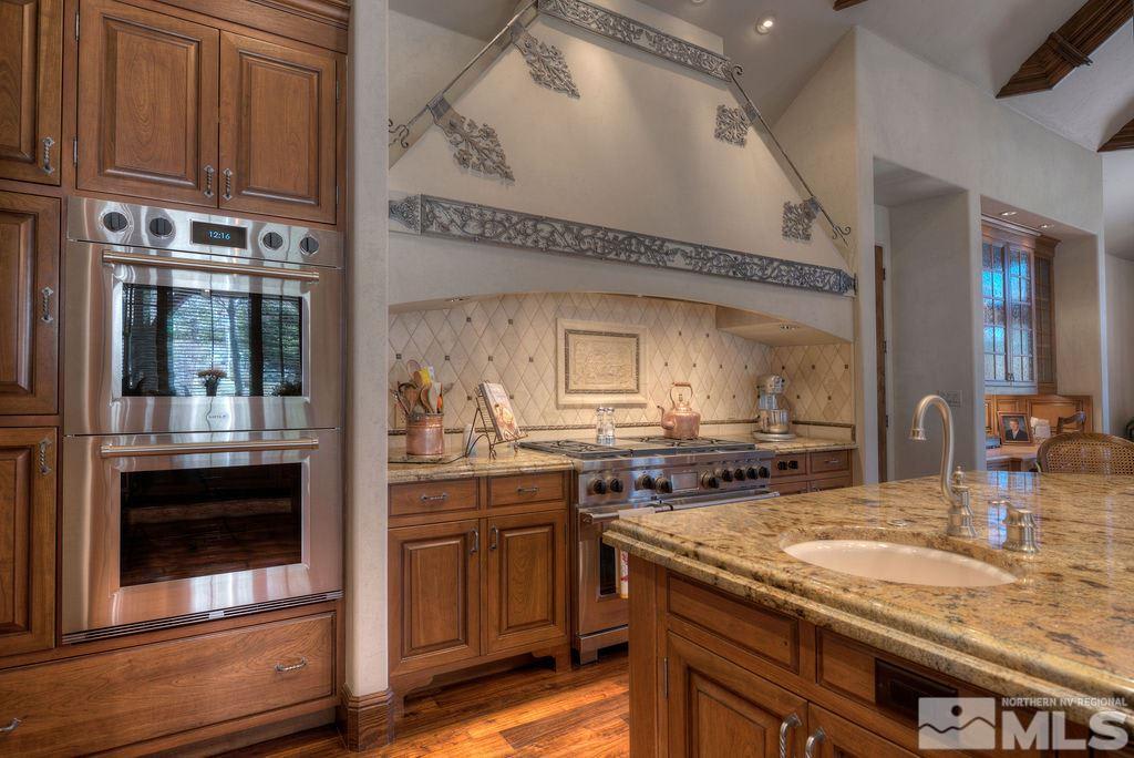 6440 Dubrou Court