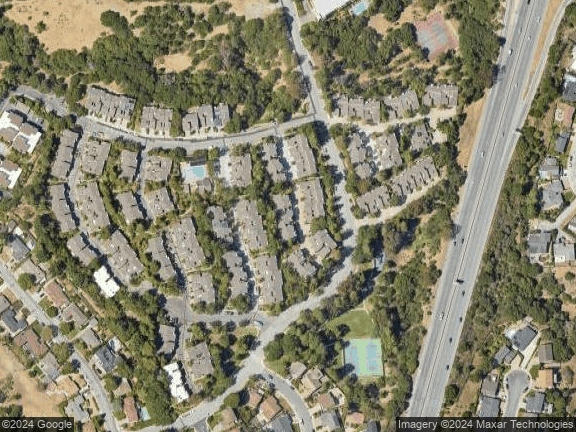 29 Weepingridge Ct