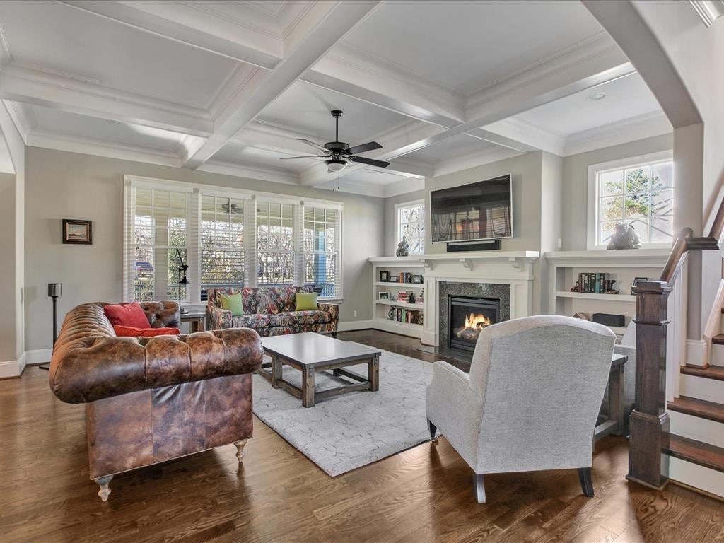 2312 Wooded Oak Place