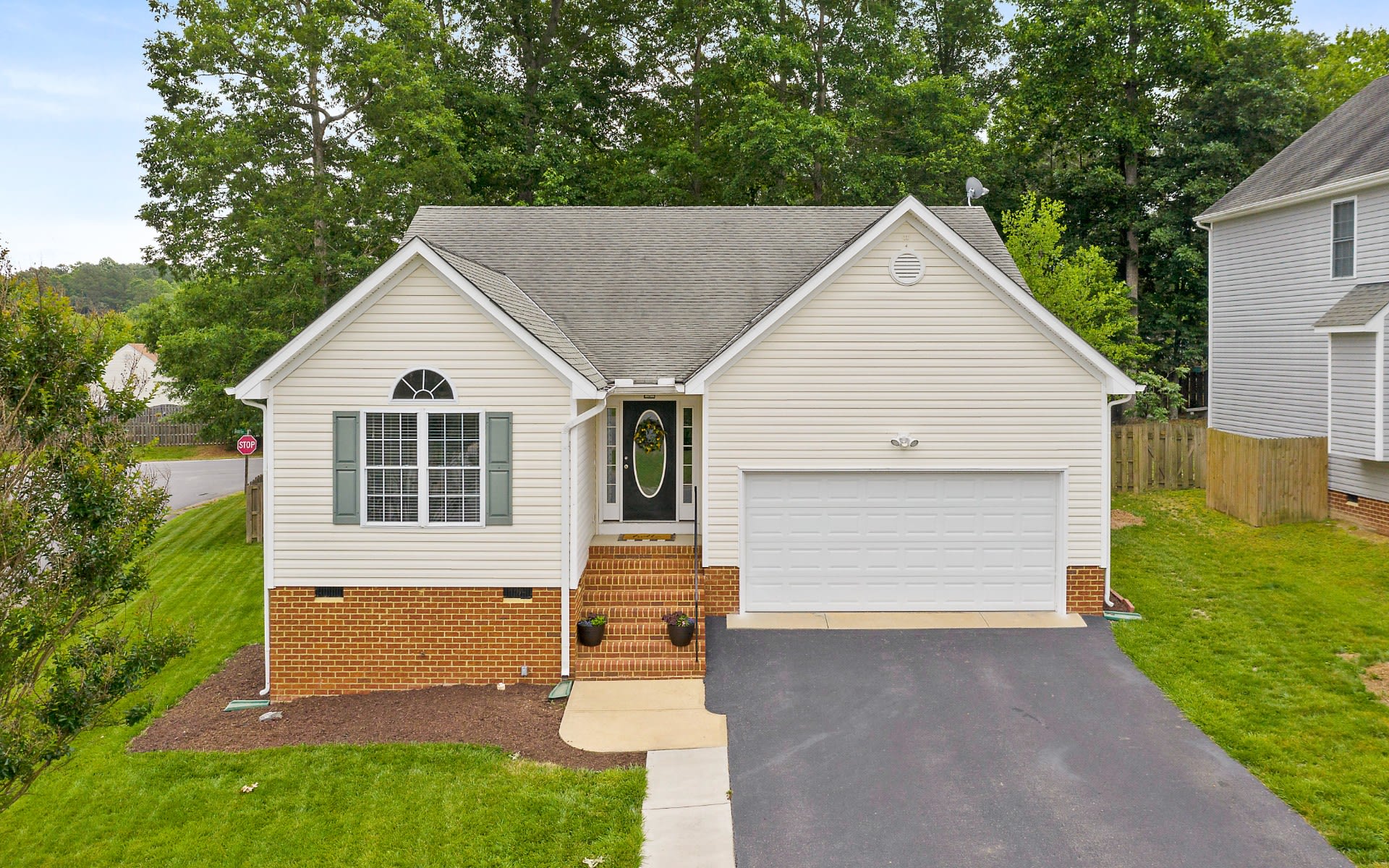 7601 Blue Cedar Drive