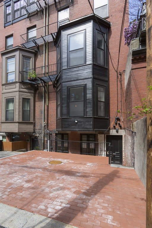101 Beacon St, Unit PH