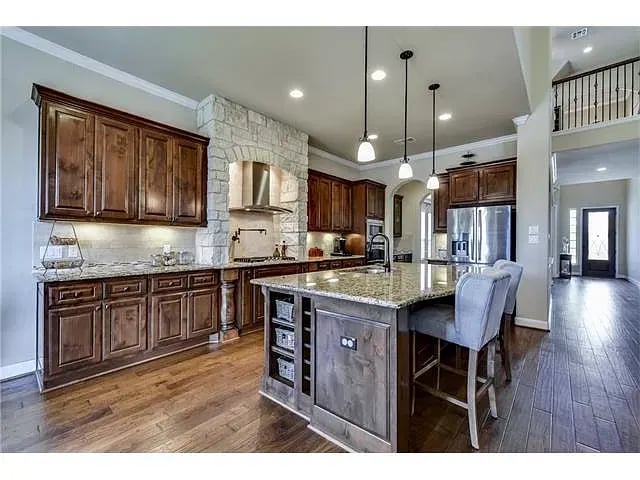4392 Caldwell Palm Cir