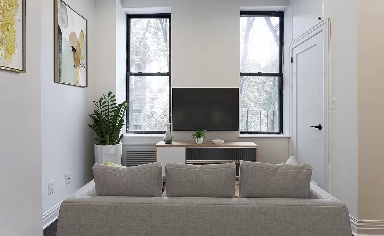 31 Saint Marks Place, Apt 6