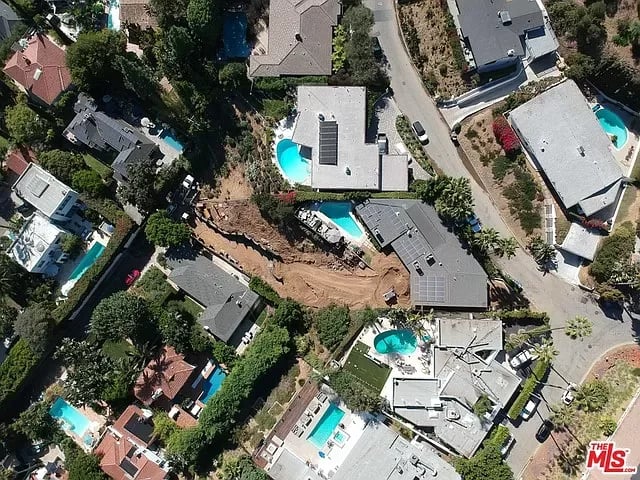 1328 Devlin Dr