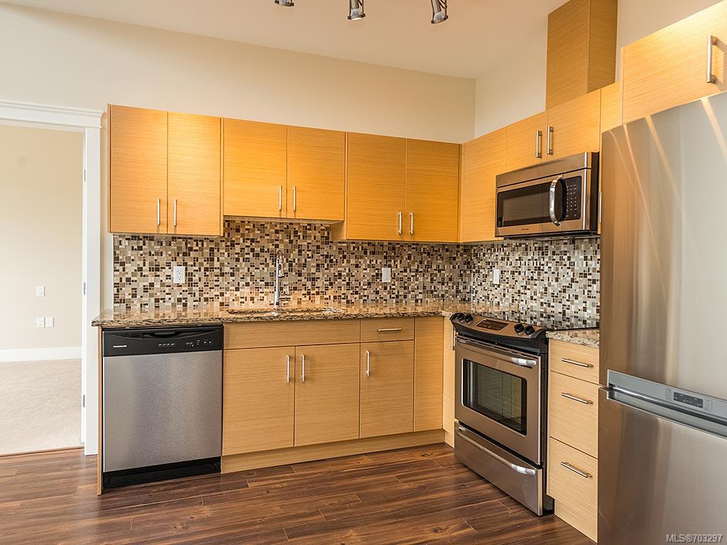 507-935 Cloverdale Ave