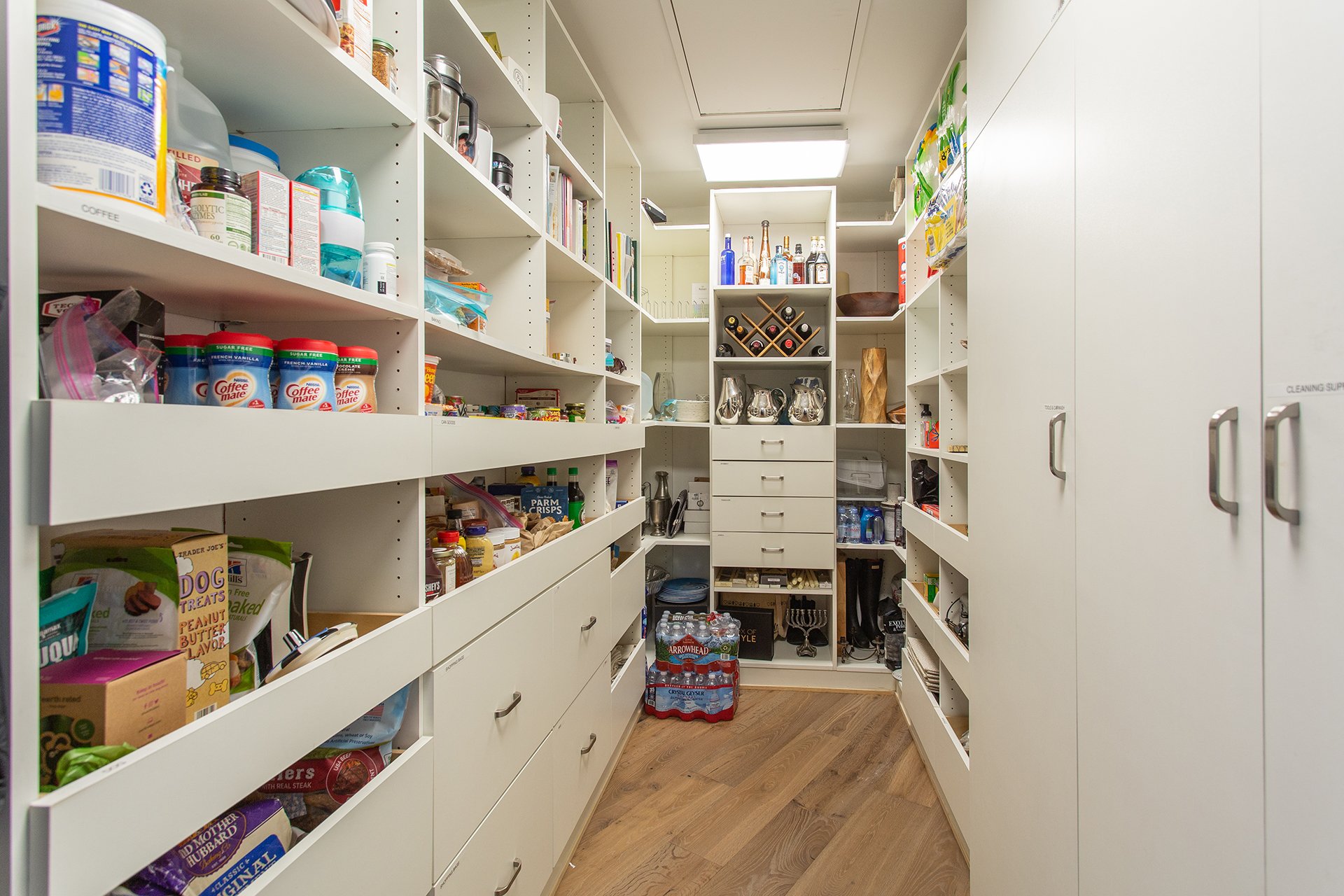2943 Club Dr, Cheviot Hills