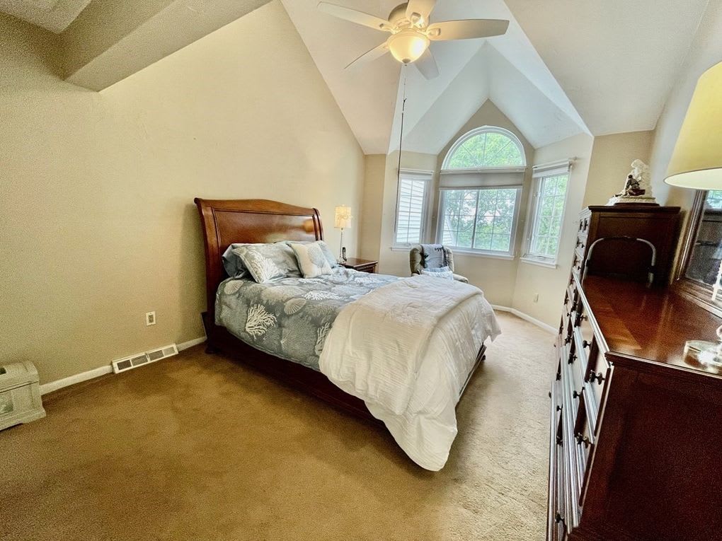 189 Tall Oaks Drive #K