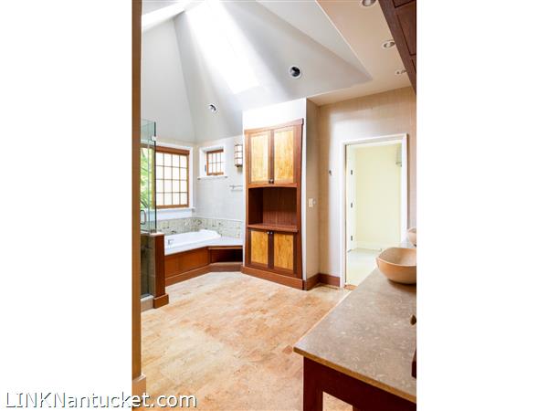West of Town - 85 Millbrook Rd