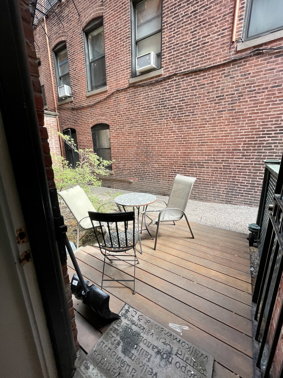 SEPTEMBER - Sunny Two Bedroom on the South End / Back Bay Border - Common Laundry & Private Patio as well as Common Roof Deck! 