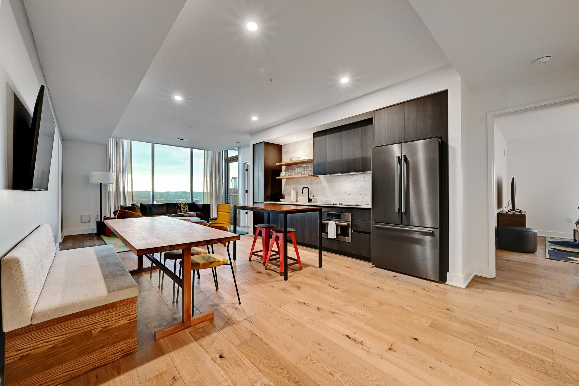 48 East Avenue #3201