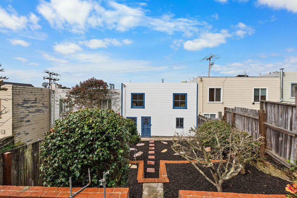 48 Byxbee Street