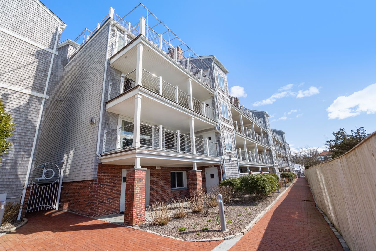 Off-Market 31 Coddington Wharf #21 