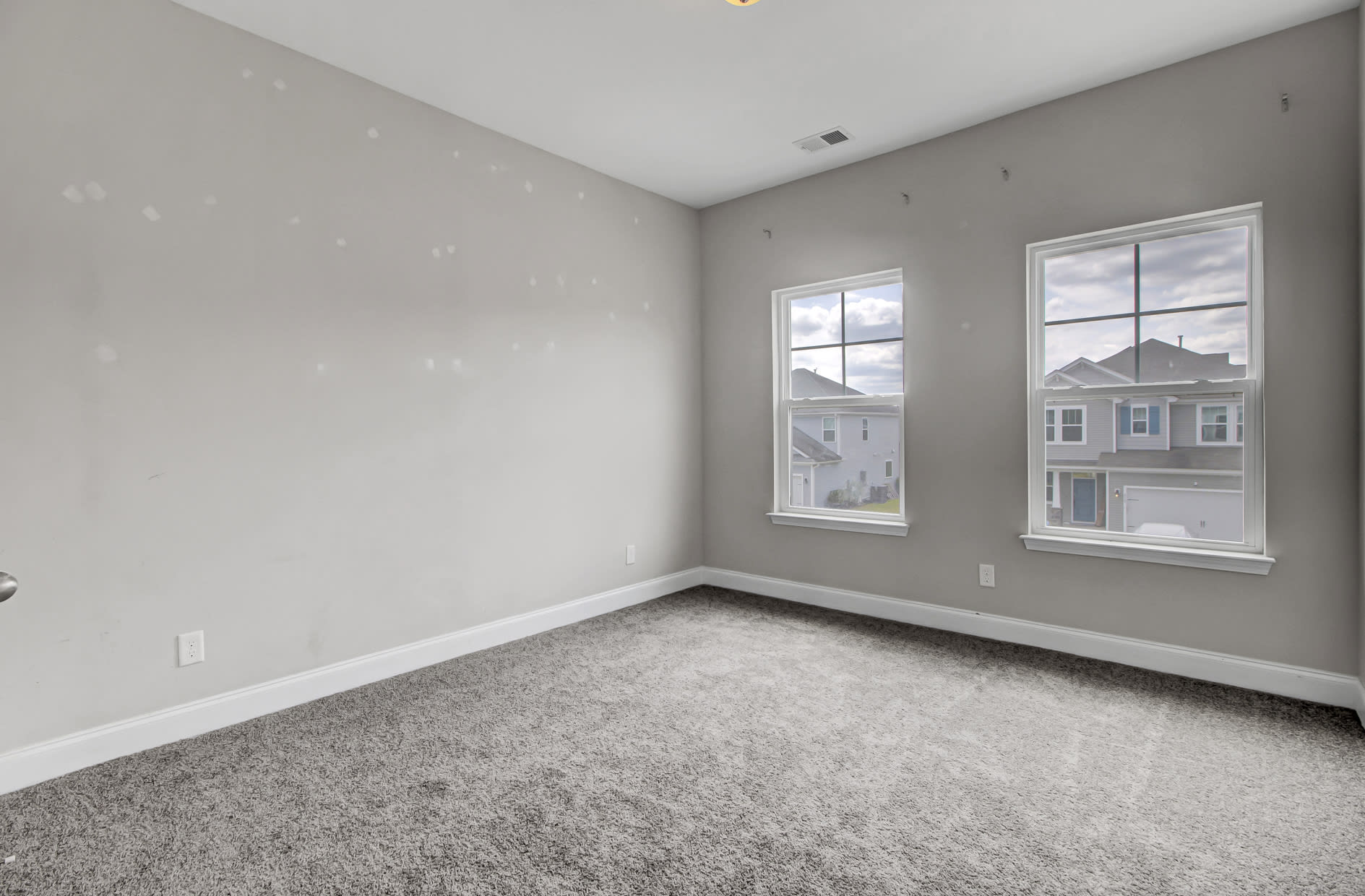 314 Legendres Dr
