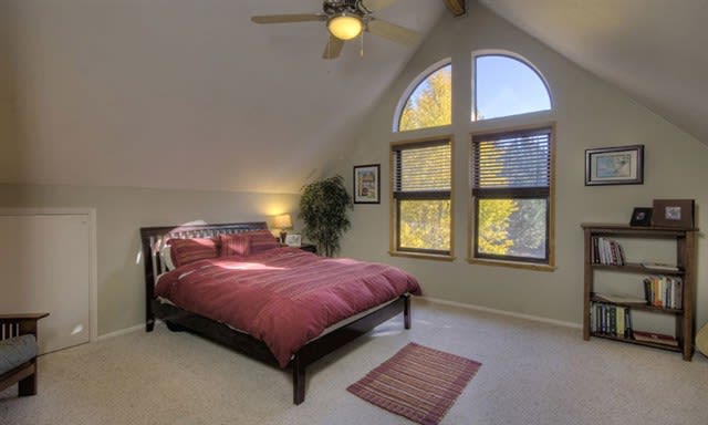 11200 Tamarack Way