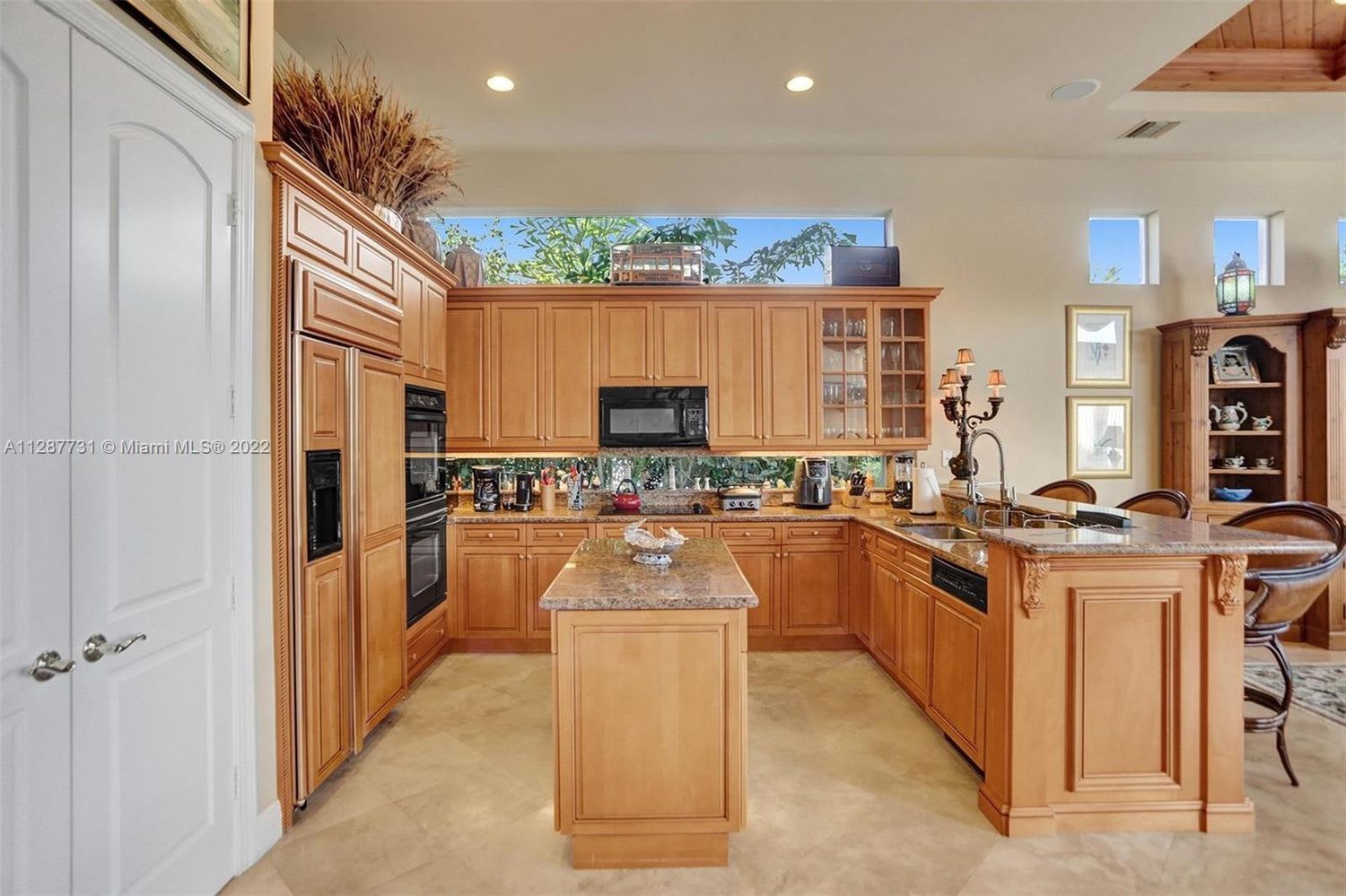16288 Mira Vista Ln