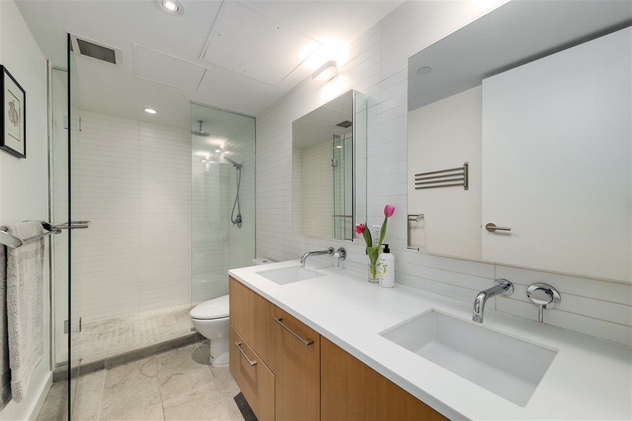 770 W 6th Ave