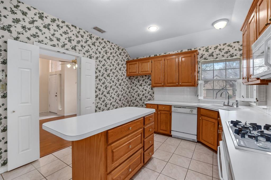 1417 Deer Trail