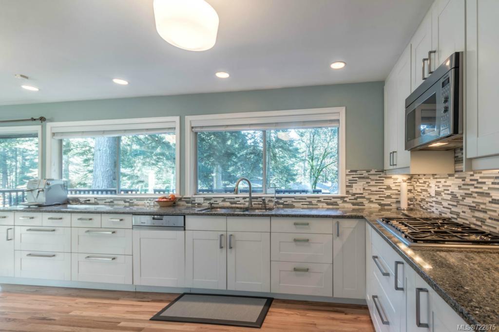 4509 Tanglewood Cres