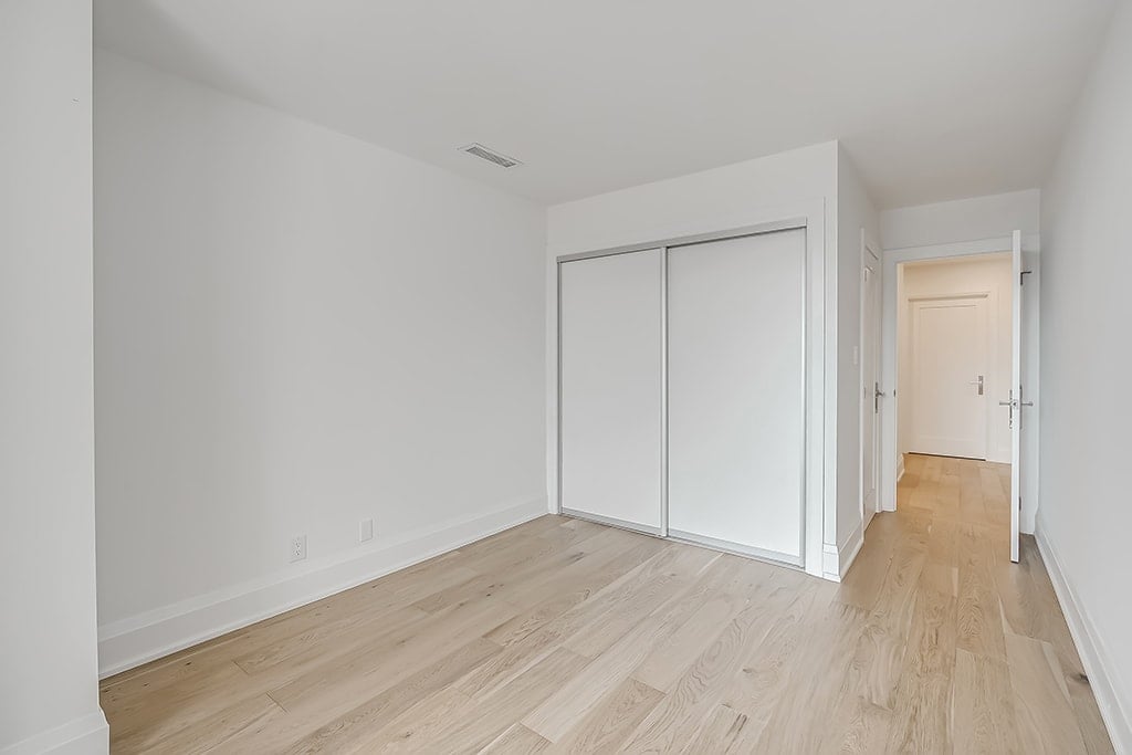 100 Lakeshore Road E Unit: 505