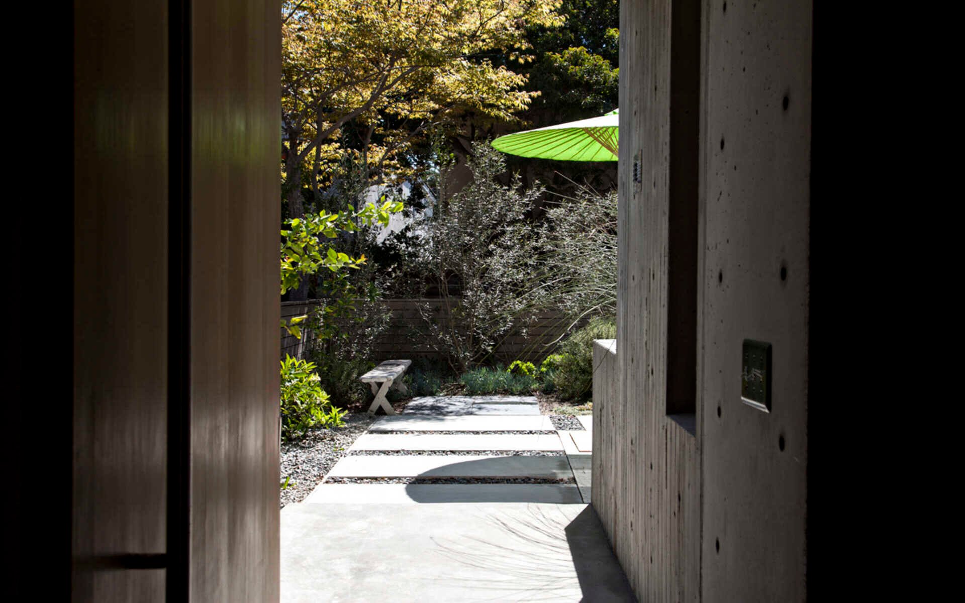 21 27Th Ave