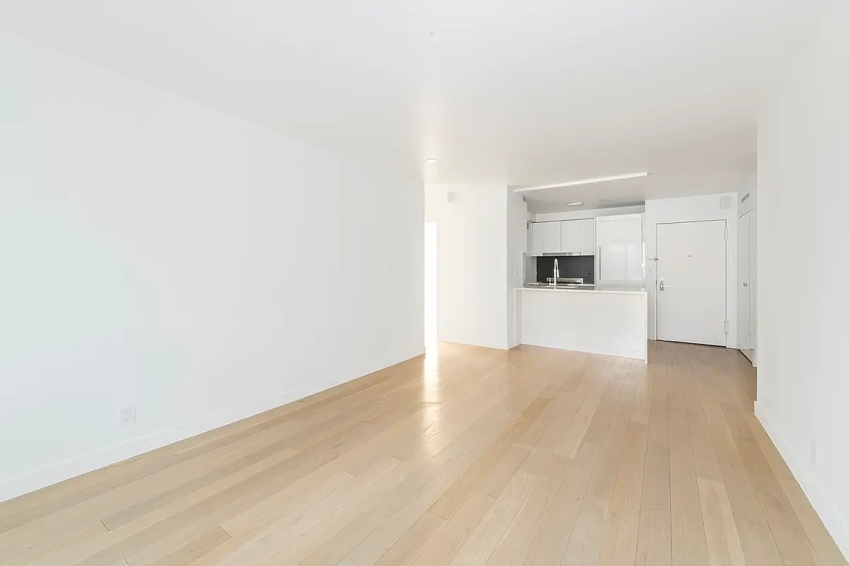 301 West 53rd Street Unit: 24K