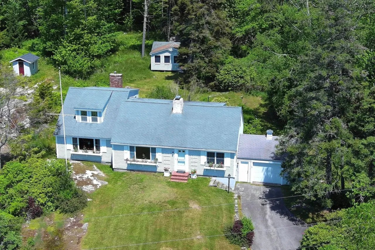 New Listing! 23 Factory Cove Road, Boothbay Harbor, ME 04538 – $1,050,000