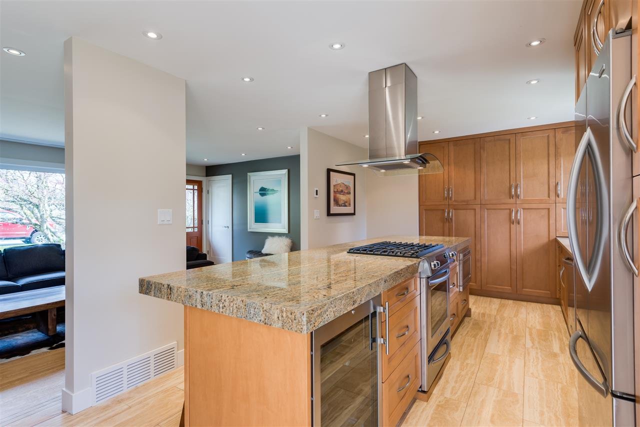 2402 Lauralynn Dr