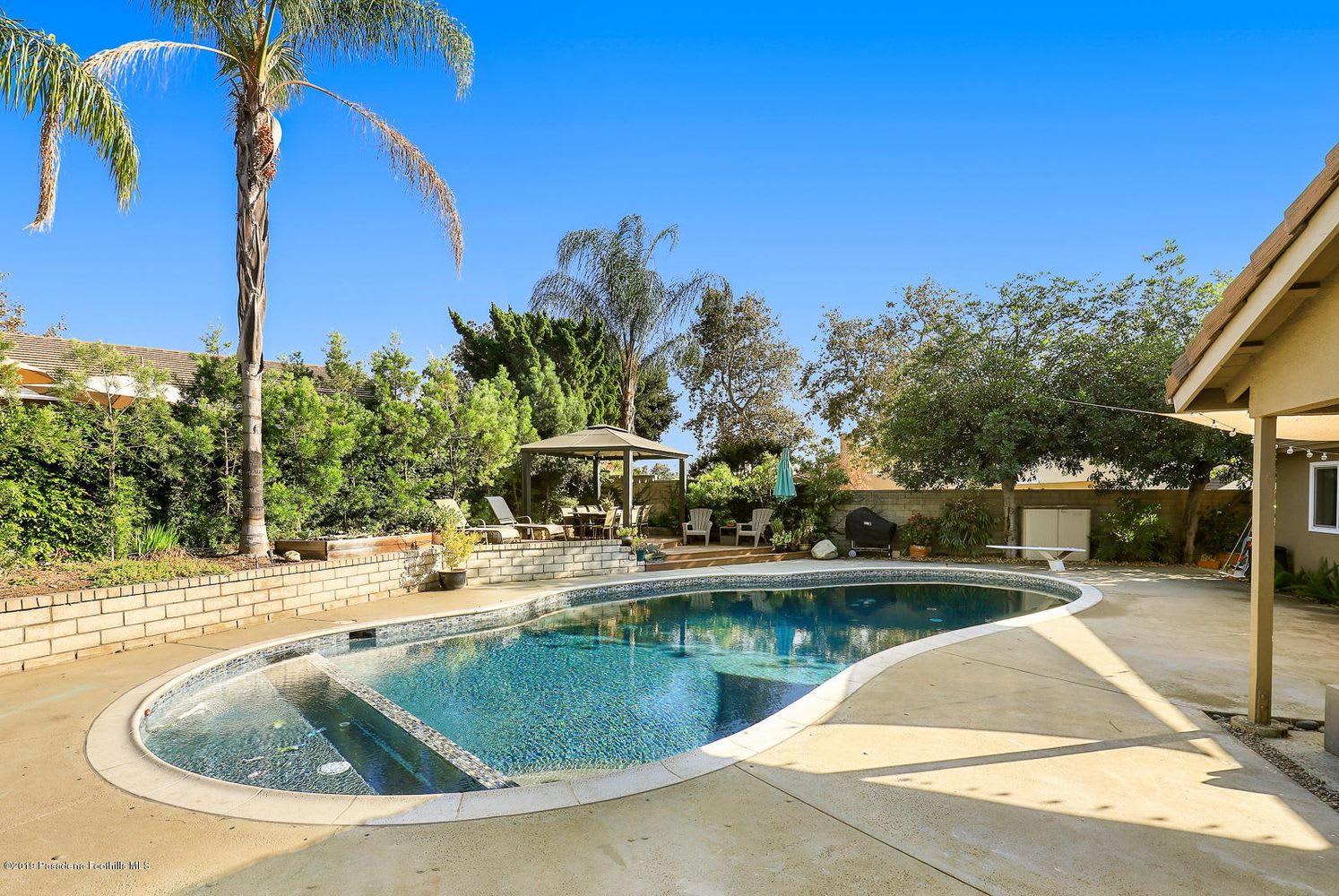 2412 San Fernando Ct