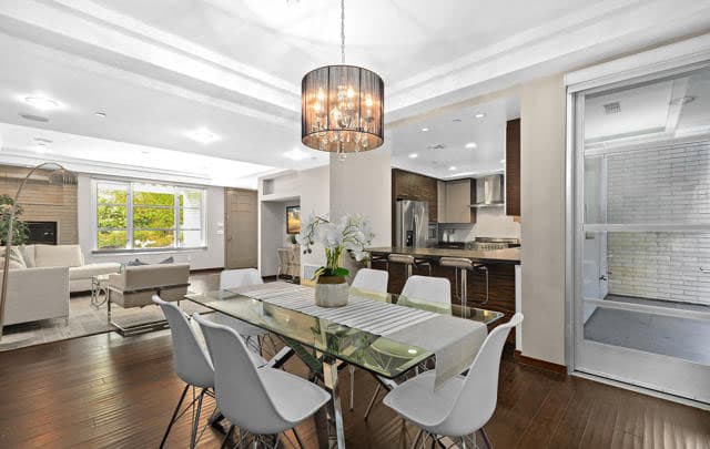 257 S Hudson Ave #105