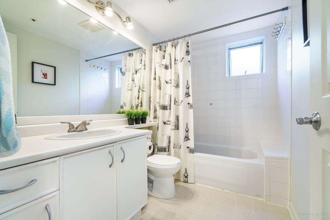 102-235 E 19th Ave