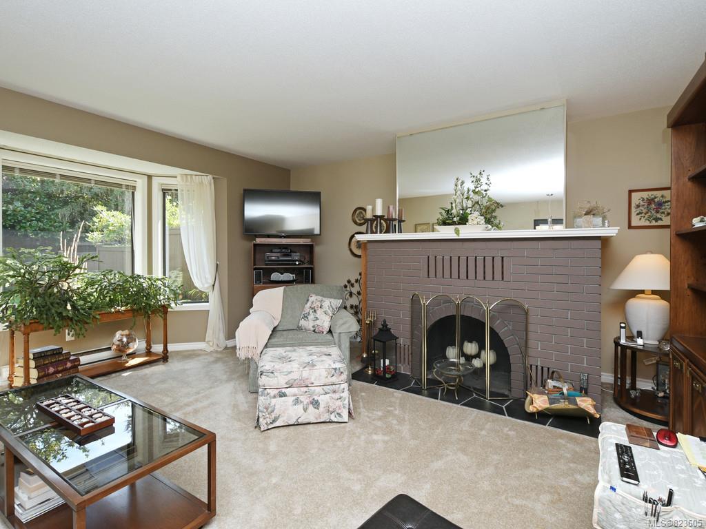 2-1096 Stoba Lane