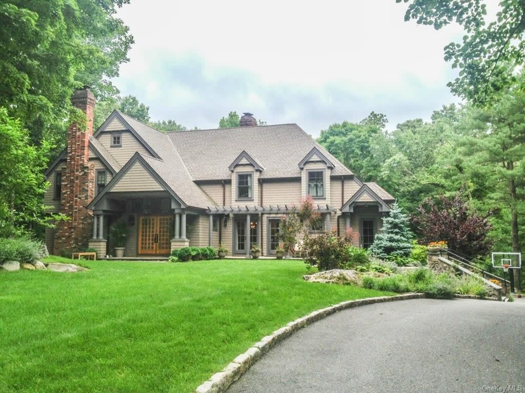 72 Whippoorwill Lake Rd