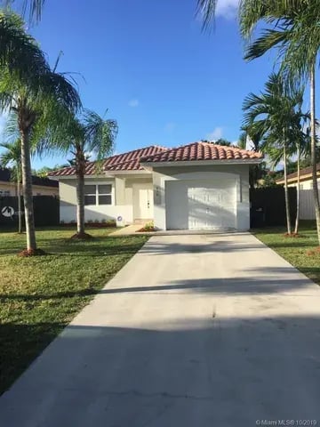 832 SW 7th St