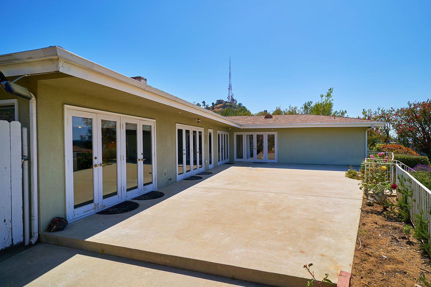  2715 Edwin Pl