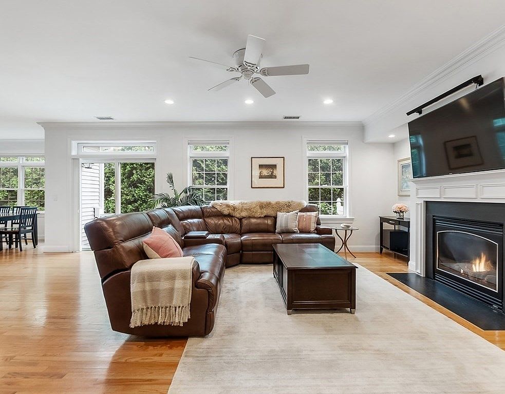 1 Sarah Jane Court