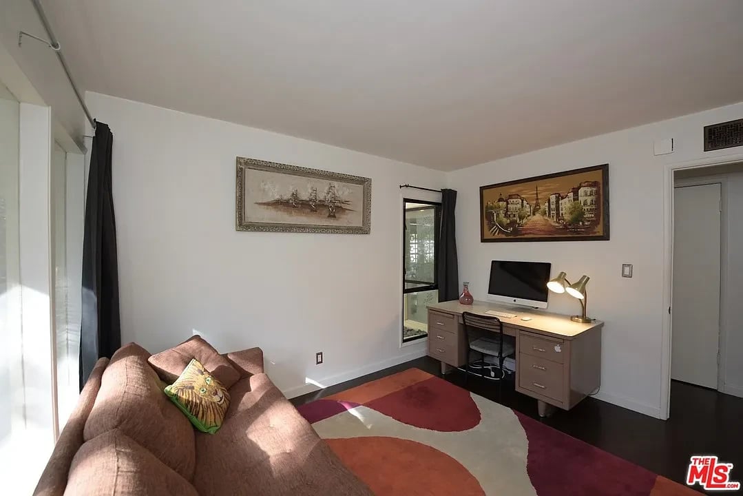 12116 Elnora Pl